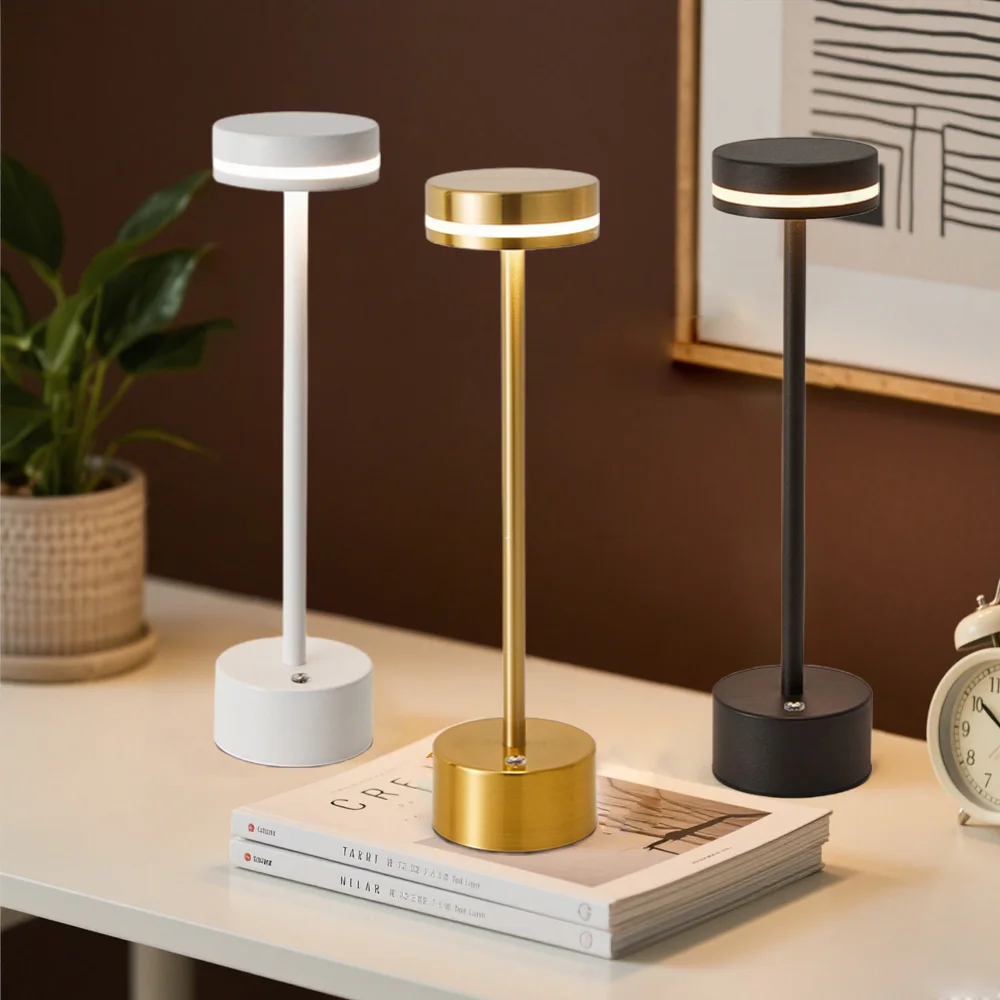 Minimalist Tarzda Masa Lambası - Üç Ayarlı Lamba